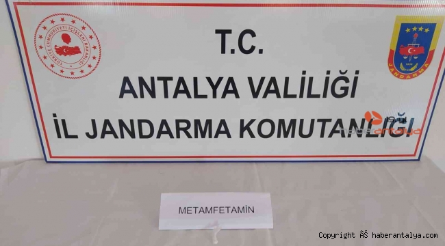 Yağma suçundan aranan şahıs uyuşturucuyla yakalandı