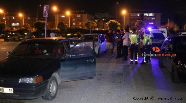 Afyonkarahisar'da yol verme kavgası kanlı bitti