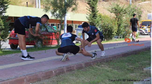 ALKÜ için ter döktüler