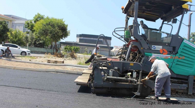 Gazipaşa Kültür Merkezi yoluna sıcak asfalt