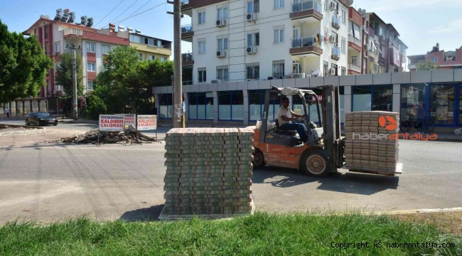 Gülveren Mahallesinde kaldırım çalışması