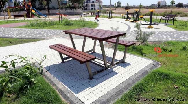 Her mahalleye bir park