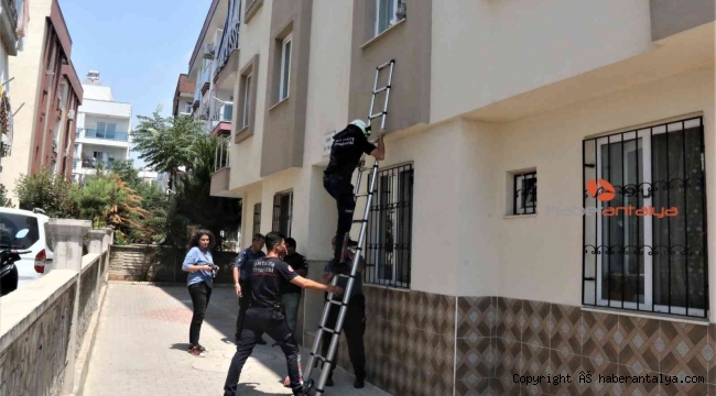 İki gündür işe gitmeyen odyometrist evinde ölü bulundu