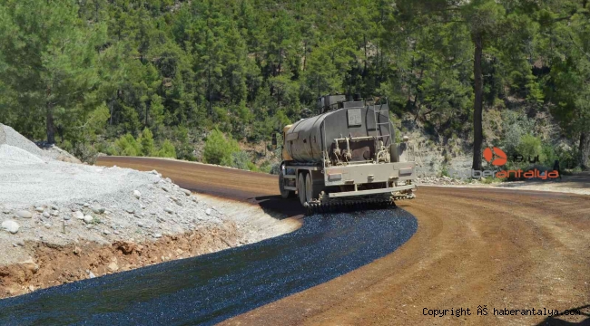 Karabucak yolu asfaltlanıyor