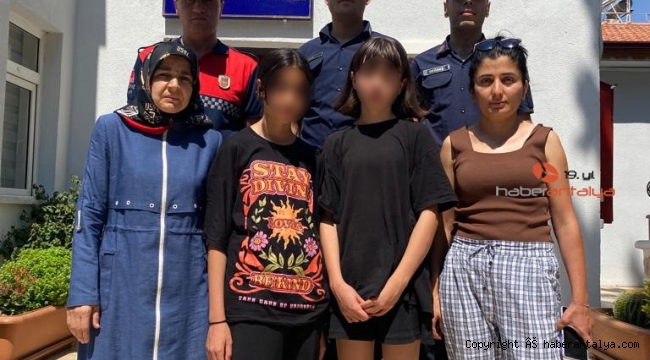 Kaş'ta kaybolan 2 kız çocuğu bulundu
