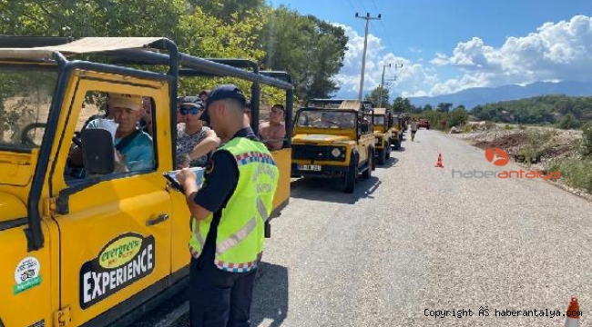 Kaş'ta safari araçları denetlendi
