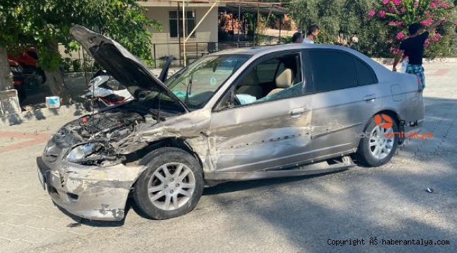 Kaş'ta trafik kazası: 2 yaralı
