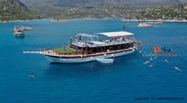 Kekova'da deniz, doğa ve tarihle iç içe tatil keyfi
