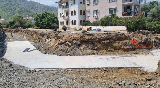 Kemer'de alt ve üstyapı çalışmaları sürüyor