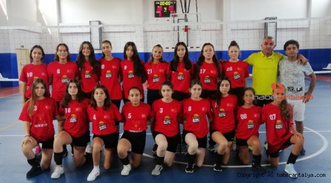 Kız Voleybol Takımı hazırlıklara başladı