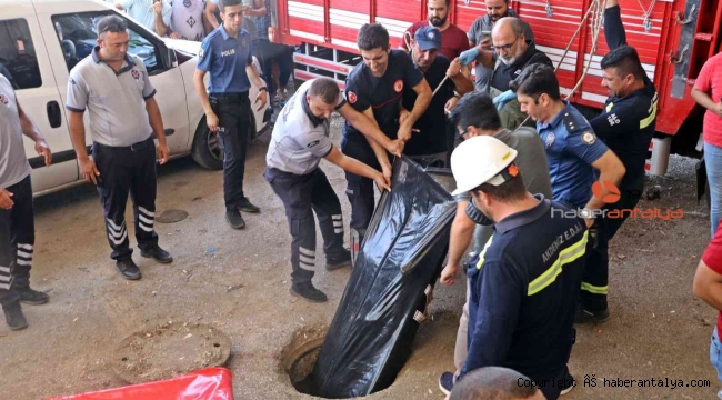 Yer altı şebeke hattına giren hırsızlık şüphelisinin feci sonu