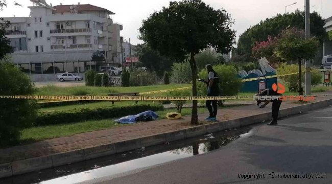 Yolcu otobüsünden indi, saniyeler sonra silahlı saldırıda öldürüldü !