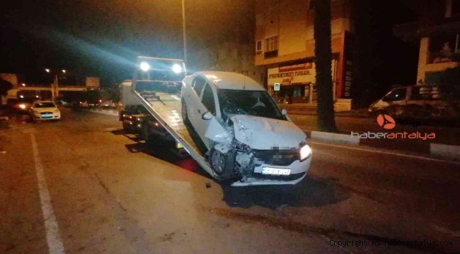Alkollü sürücü otomobiliyle park halindeki araca çarptı