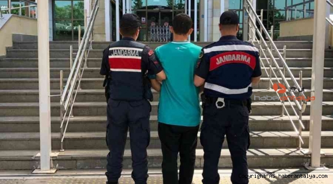Antalya'da 20 yıl 50 ay hapis cezası ile aranan şahıs yakalandı !