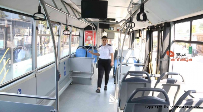 Antalya'da 9 bin TL'ye çalışacak kadın şoför aranıyor