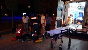 Antalya'da devrilerek sürüklenen motosikletin sürücüsü yaralandı