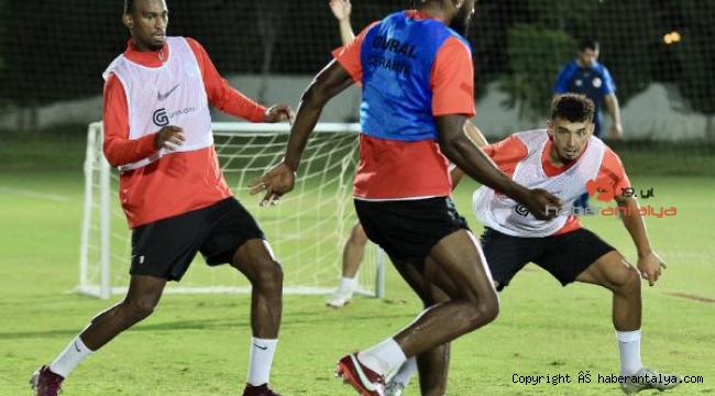 Antalyaspor, hazırlıklarına devam ediyor