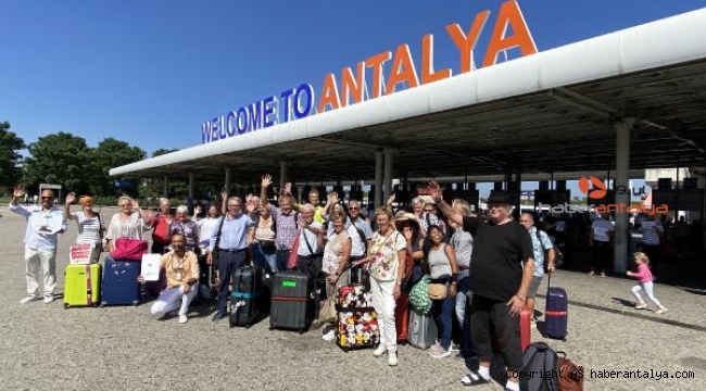 Antalya'ya sonbaharın ilk kafilesi, İsveç'ten geldi