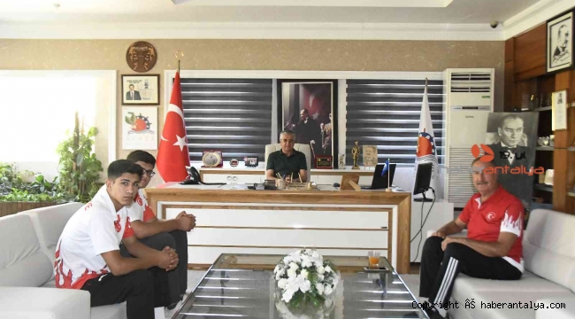 Başkan Toplaloğlu, milli sporcu Şen'i ağırladı