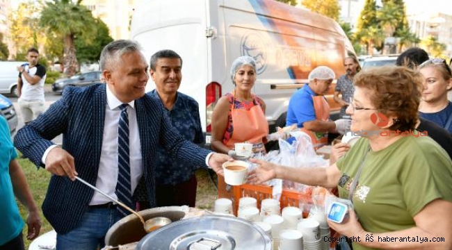 Başkan Uysal, Bayındır'da tarhana şenliğine katıldı