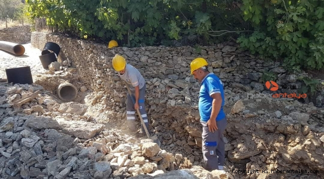 Büyükşehir'den Ürünlü'de yağmur suyu çalışması