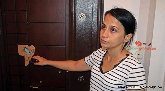 Ev sahibi tarafından kapısı baltayla kırıldı
