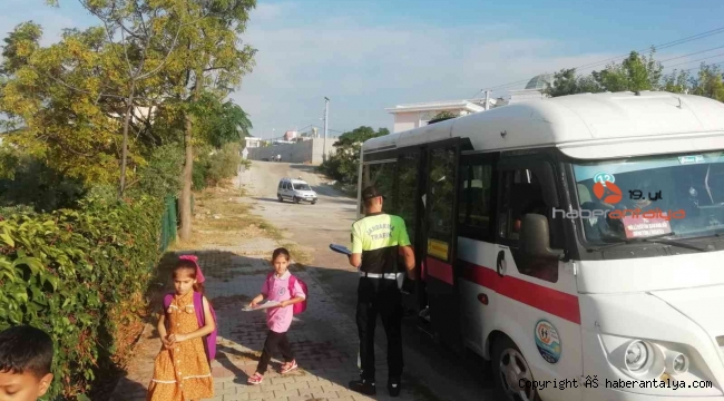 Jandarmadan okul servis araçlarına yönelik denetim