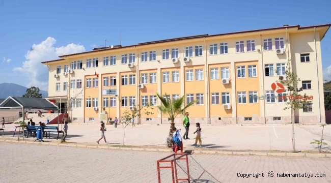 Kasapçayırı İlk ve Ortaokulu'na "Çevre Dostu Okul" unvanı