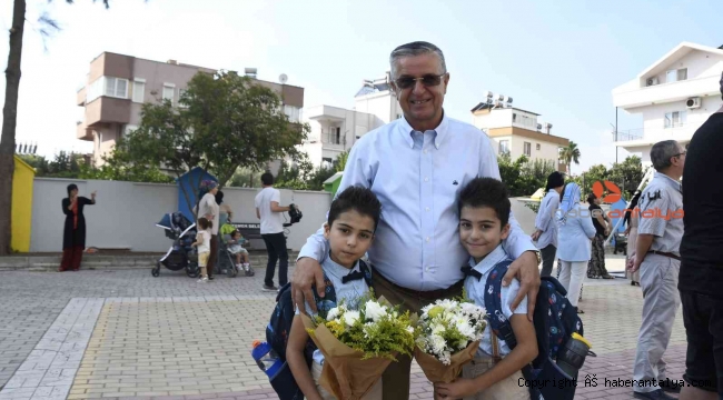 Kemer'de yeni eğitim ve öğretim yılı başladı