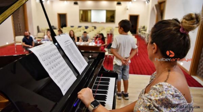 Konyaaltı Müzik Akademisi'ne 708 öğrenci başvurdu