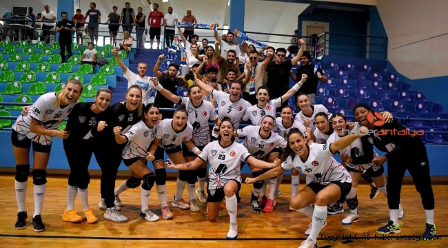 Konyaaltı'nın Mavi Kelebekler'inden rahat galibiyet