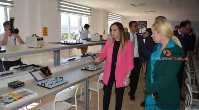 Korkuteli'ne Elektronik Haberleşme Laboratuvarı