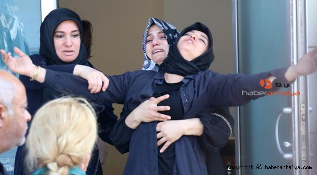 Oğlu kazada ölen anne, 'Beni neden bırakıp gittin' diyerek ağladı