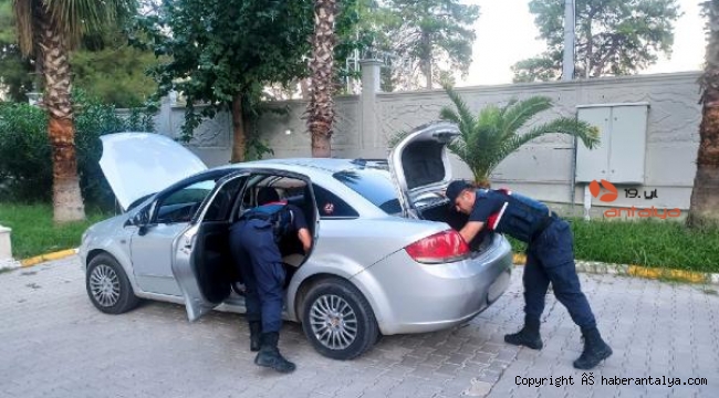 Otomobilde uyuşturucu kullananlara jandarma baskını