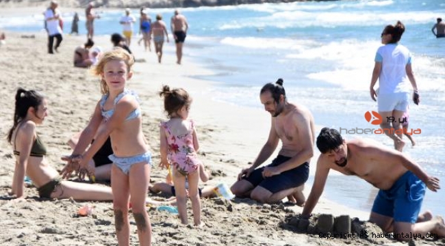Patara Plajı'nda eylül hareketliliği