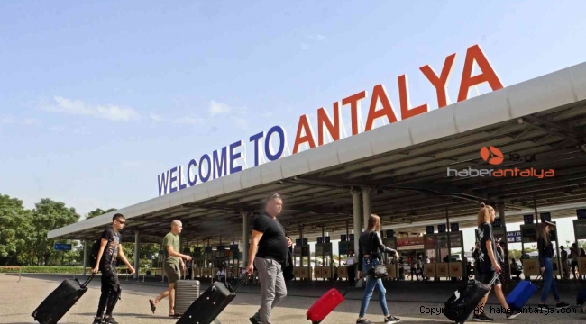 Rusya'dan Antalya'ya gelen günlük 80 uçağa 3-4 sefer ilave ediliyor