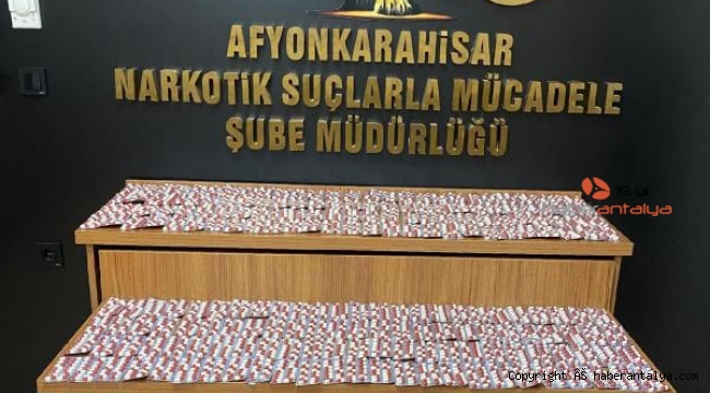 Şüphelilerin üzerinden 3358 uyuşturucu hap çıktı !