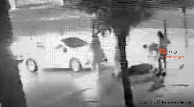 Taksinin çarpmasıyla ölen Aktaş'ı kaza öncesi darbeden 2 kişiye gözaltı