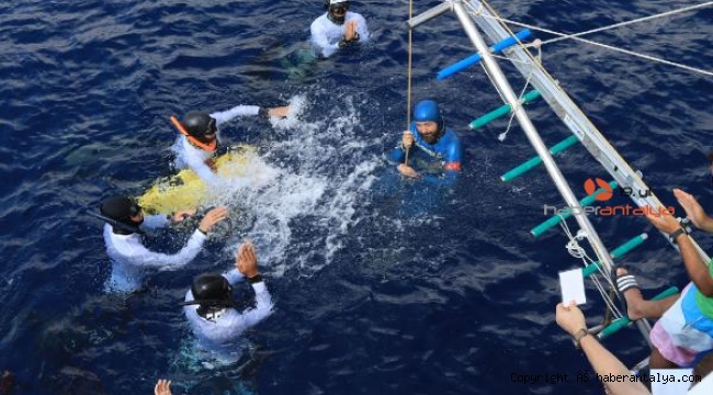 Türkiye Serbest Dalış Şampiyonası Kaş'ta yapılıyor