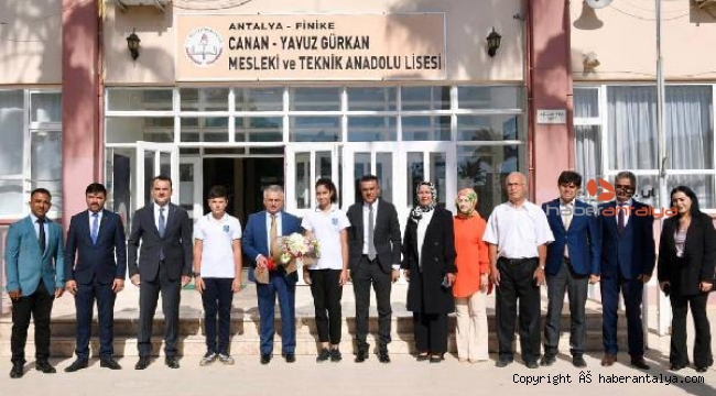 Vali Yazıcı, Finike'de öğrenci ve öğretmenlere AHENK'i anlattı
