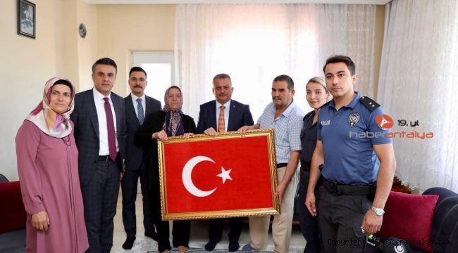 Vali Yazıcı: "Şehit ailelerimizin her zaman yanındayız"