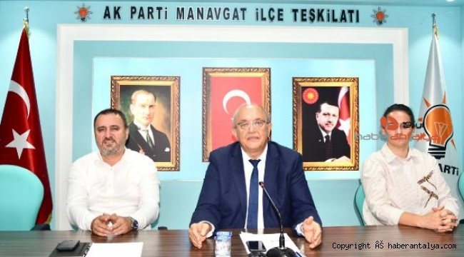 AK Parti Manavgat'ın yeni yönetimi tanıtıldı