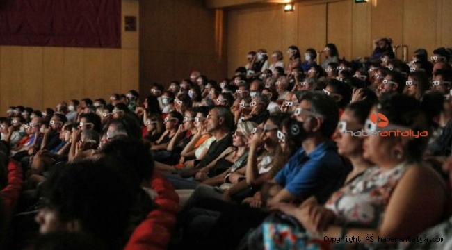 Altın Portakal'daki tek '3D' film izleyiciyle buluştu