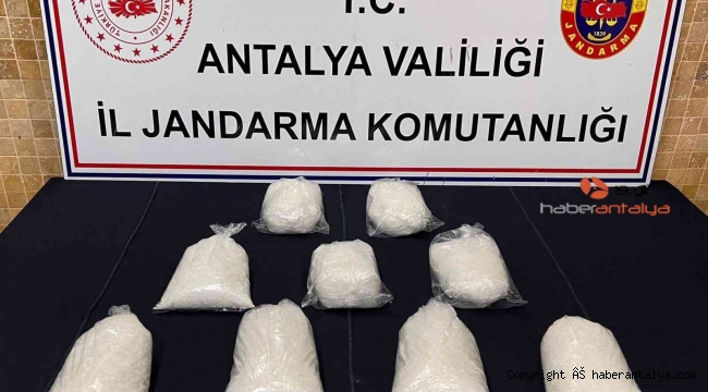 Antalya'da 5,5 kilo metamfetamin ele geçirildi