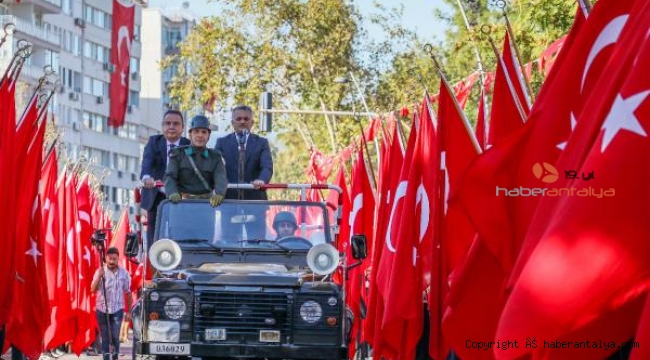 Antalya'da Cumhuriyet Bayramı coşkusu