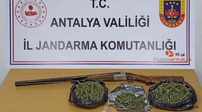 Antalya'da yarım kilo uyuşturucu ele geçirildi !