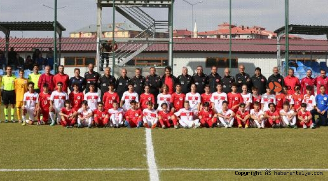Antalyaspor altyapısından 13 milli futbolcu