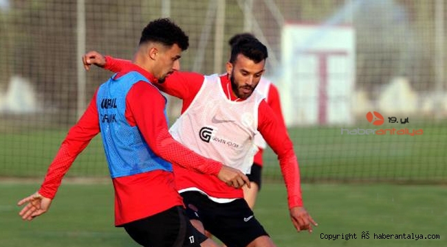 Antalyaspor'da kale kapanmıyor