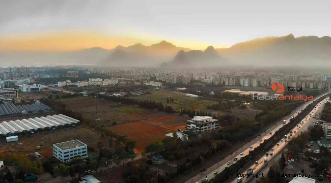 AÜ Rektörü Özkan, "Antalya bilişimin başkenti olacak"