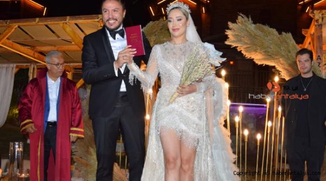 Engin Demircioğlu, Selcan Kaya ile Olimpos'ta evlendi